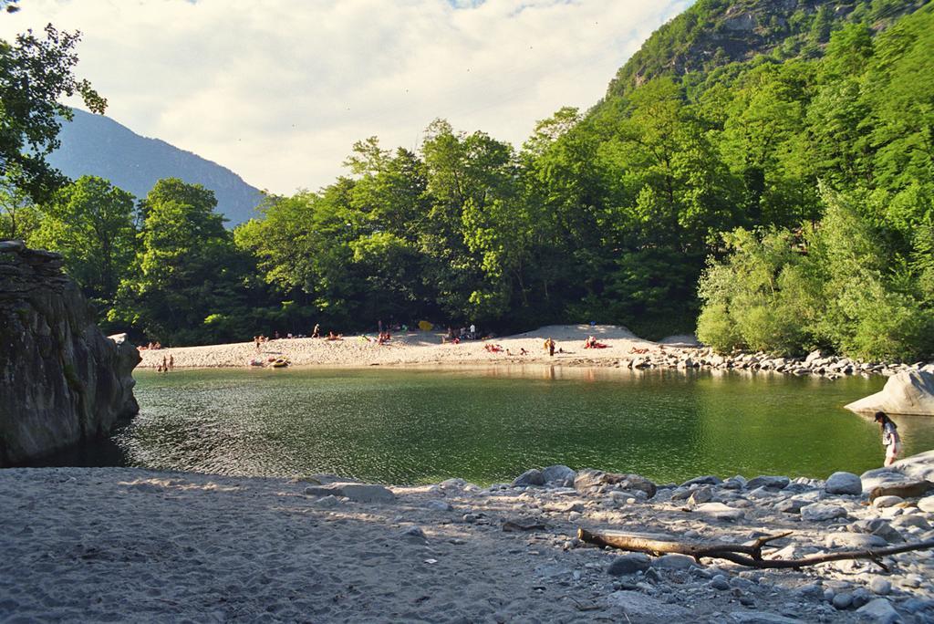 Hostel Baracca Backpacker Aurigeno Exteriér fotografie